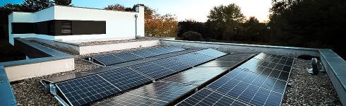 9,24 kWp Flachdach-Anlage auf Kies ballastiert