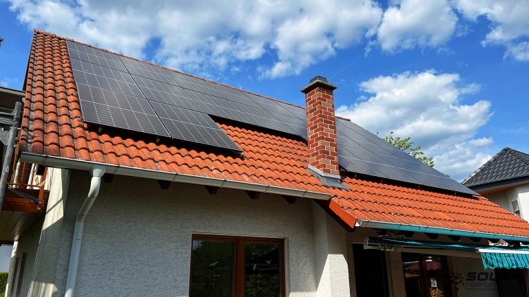 PV-Anlage auf Schrägdach Betonstein