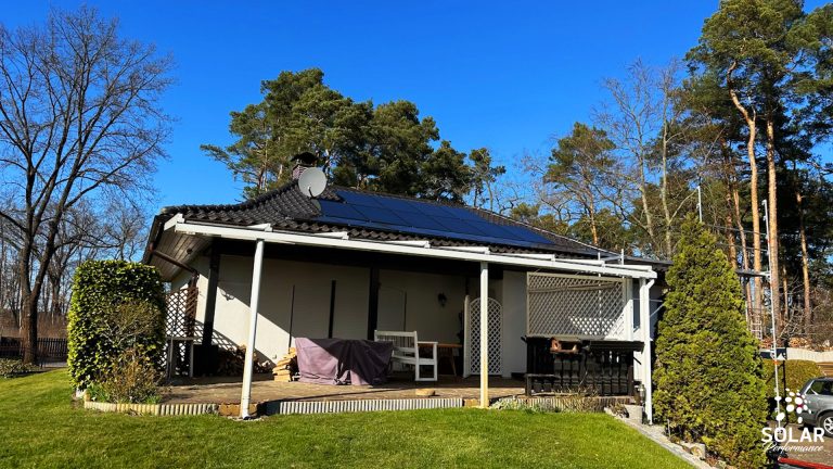 Fullblack auf Tonziegel