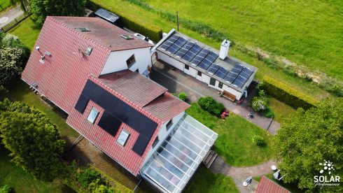 Fullblack auf Tonziegel