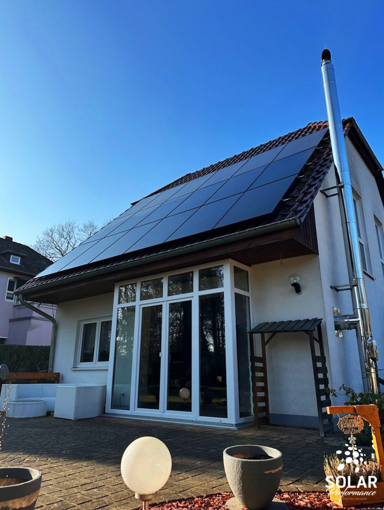 Fullblack auf Tonziegel