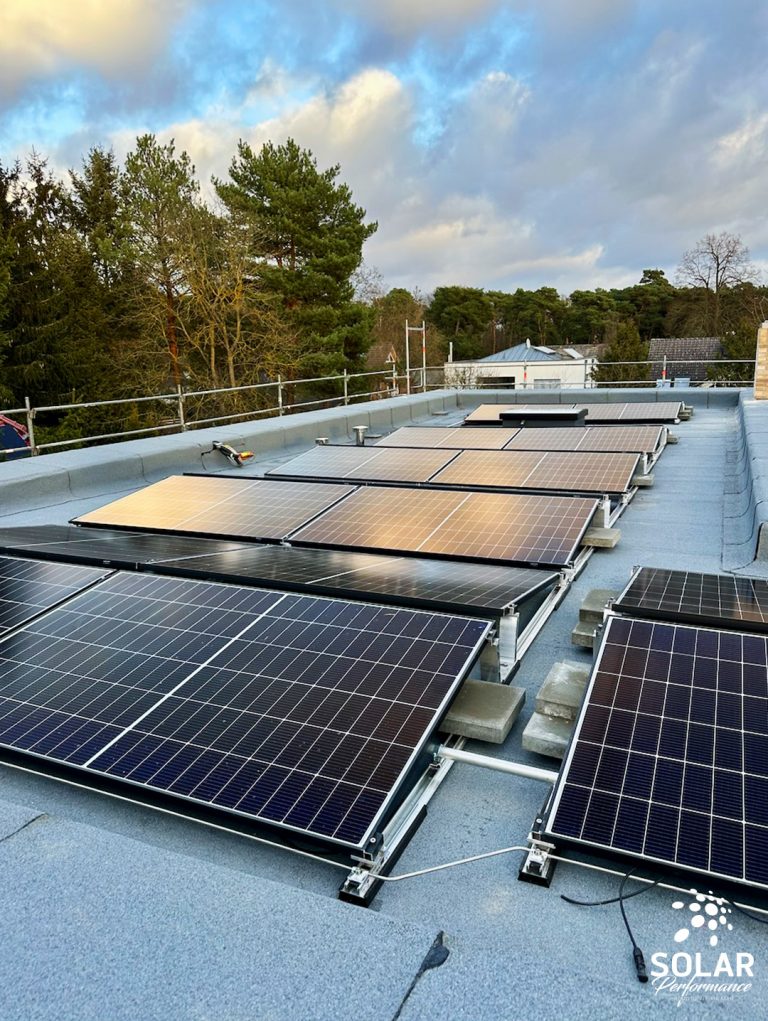 O/W Flachdach-Anlage auf Neubau